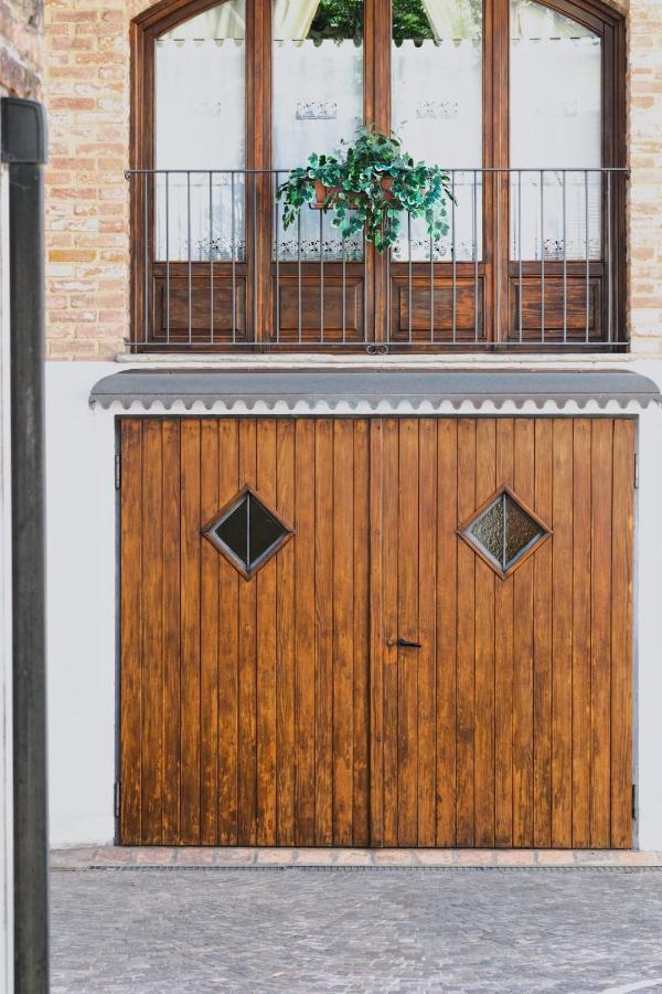 Casa Lobe - Charming Apartment In Village Centre La Morra Zewnętrze zdjęcie