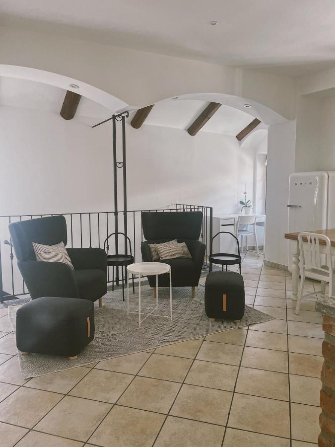 Casa Lobe - Charming Apartment In Village Centre La Morra Zewnętrze zdjęcie